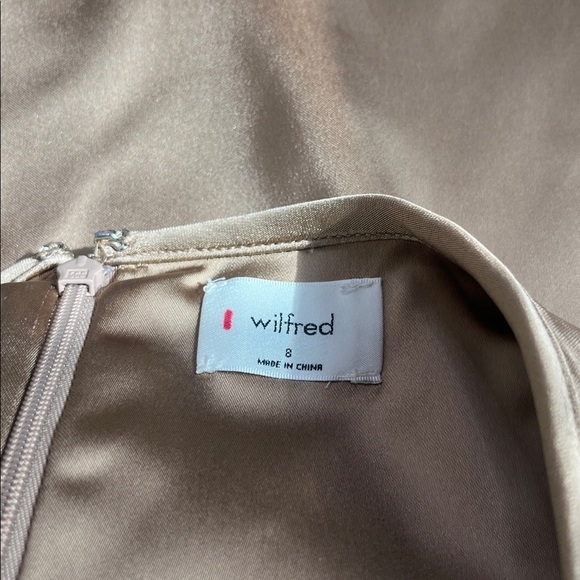 NWT WILFRED Aritzia Tavern Gold Camel Satin Mini Skirt Size 8 - Picture 8 of 8